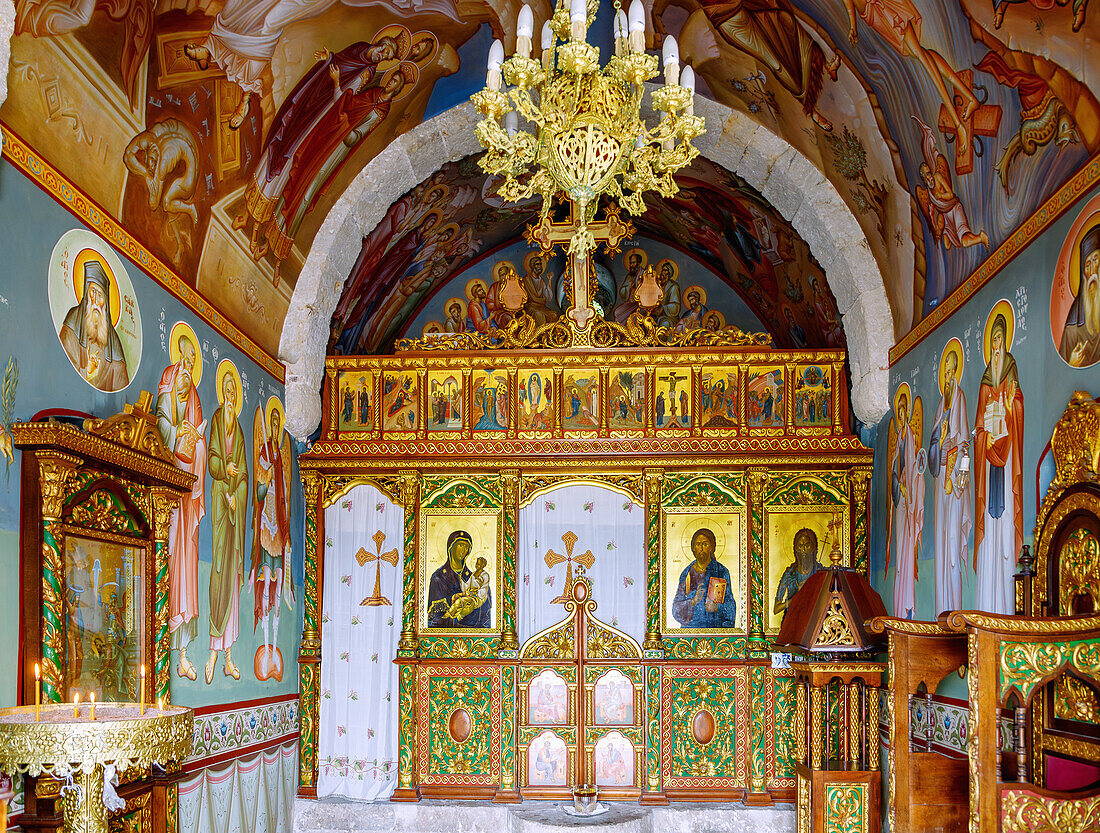 Innenraum der Klosterkirche im Kloster Agios Ioannis Thymianos (Agios Ioannis Prodromos) auf der Halbinsel Kefalos auf der Insel Kos in Griechenland