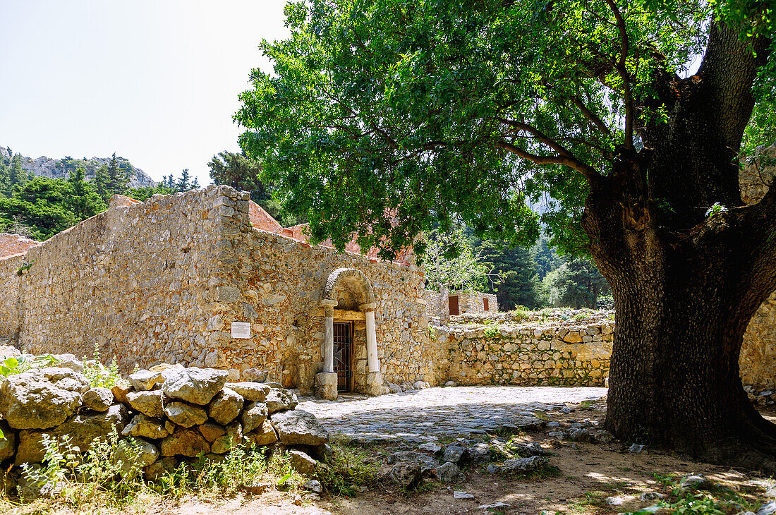 Kirche Panagia ton Kastrianon in der Ruinenstadt Paleo Pyli (Palio Pili, Palea Pyli, Alt-Pyli, Old Pyli) auf der Insel Kos in Griechenland