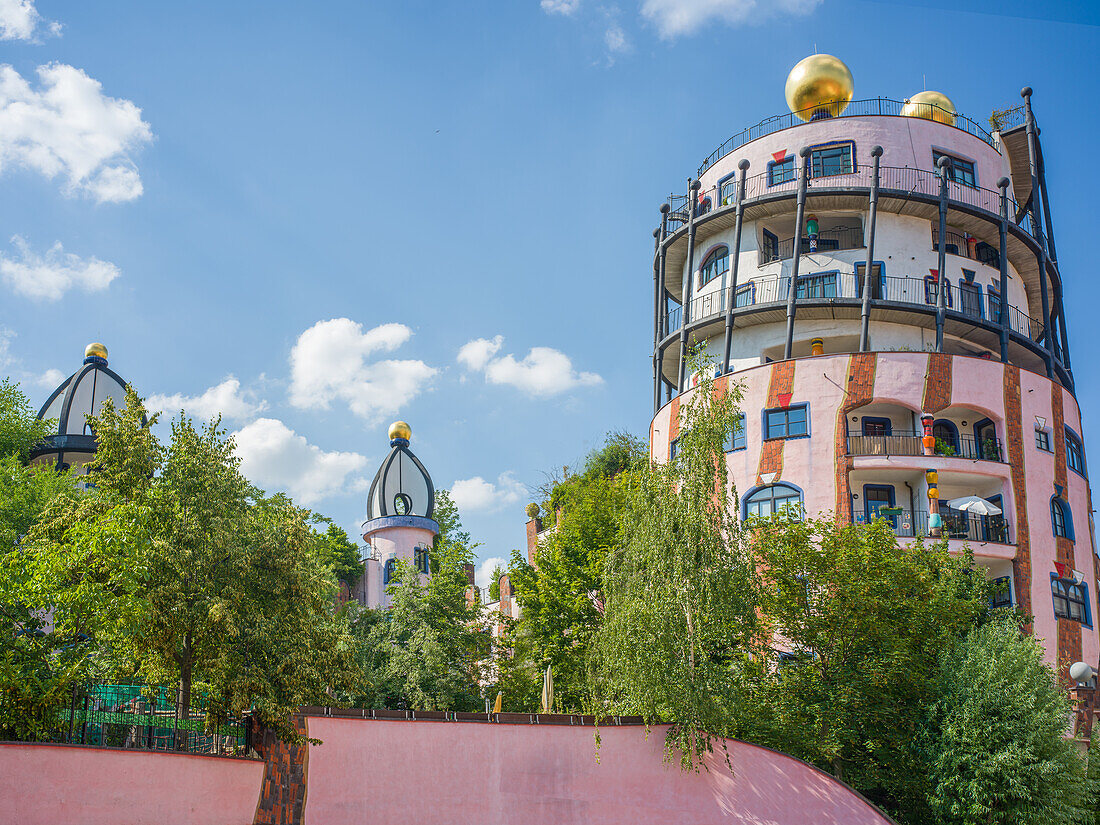 Hundertwasserhaus Die Grüne Zitadelle von  Magdeburg, Magdeburg, Sachsen-Anhalt, Mitteldeutschland, Deutschland, Europa