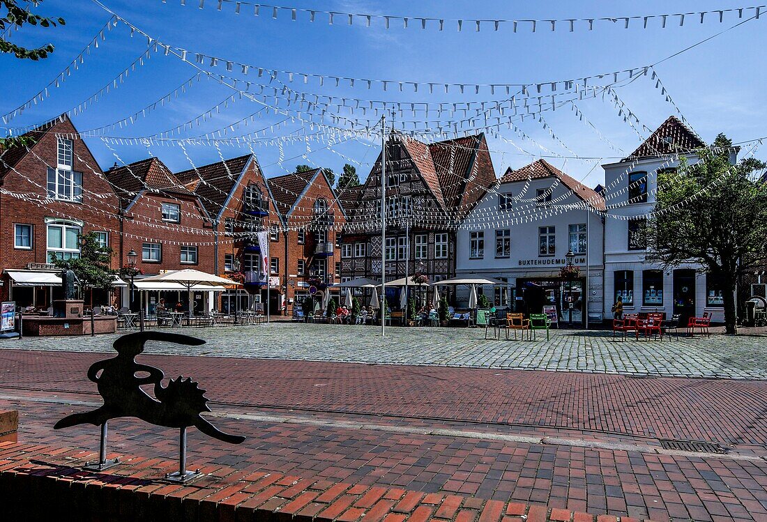 Motiv Hase und Igel am St. Petri-Platz, Gastronomie und Museum, Buxtehude, Niedersachsen, Deutschland