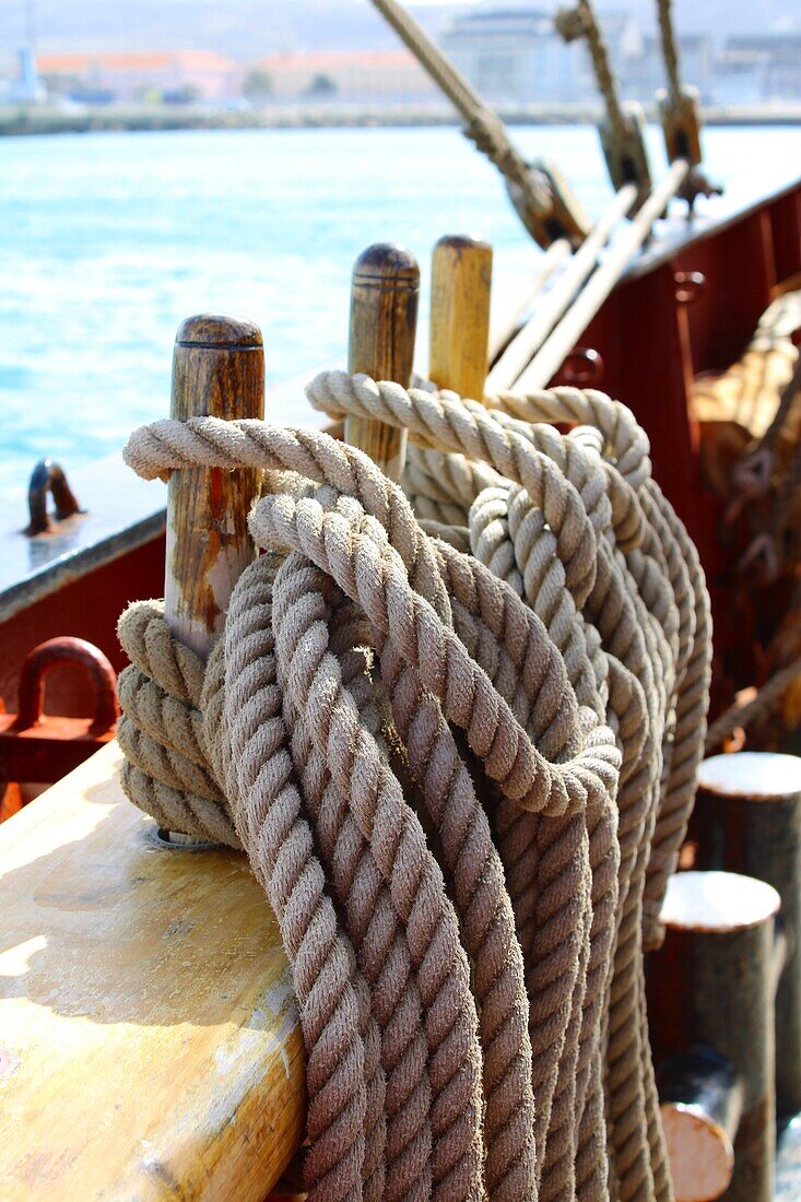 Tauhalterung auf Segelschiff