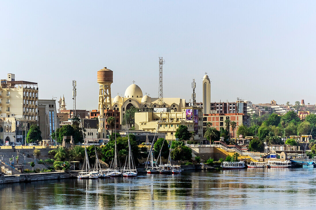  Aichten of the Nile and surroundings near Aswan, Egypt 