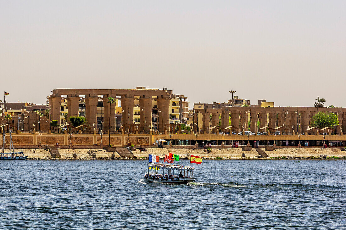  The Luxor Temple is a large ancient Egyptian temple complex on the east bank of the Nile in Luxor  