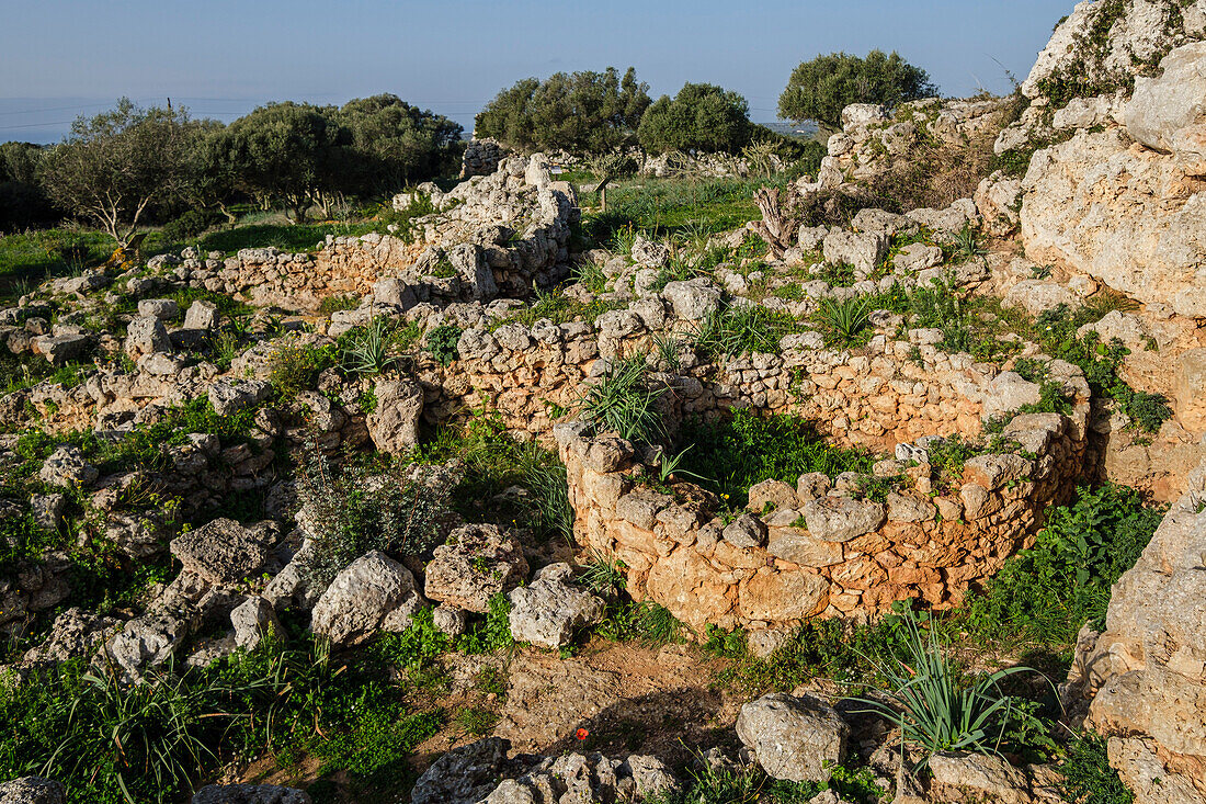 Heiliges Dorf So na Caçana, Alaior, Menorca, Balearen, Spanien