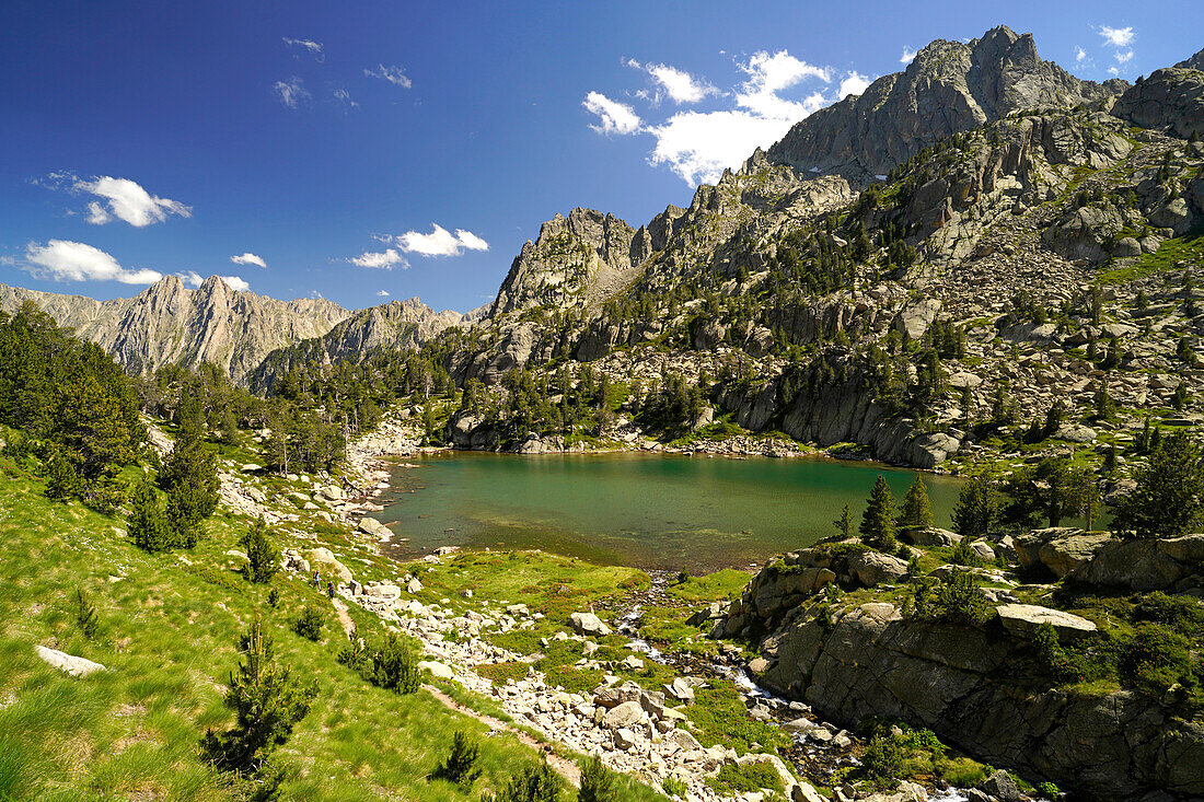  The glacial lake Estany de les Obagues de Ratera or Lagunas Llosas in the Aigüestortes i Estany de Sant Maurici National Park, Catalonia, Spain, Europe 