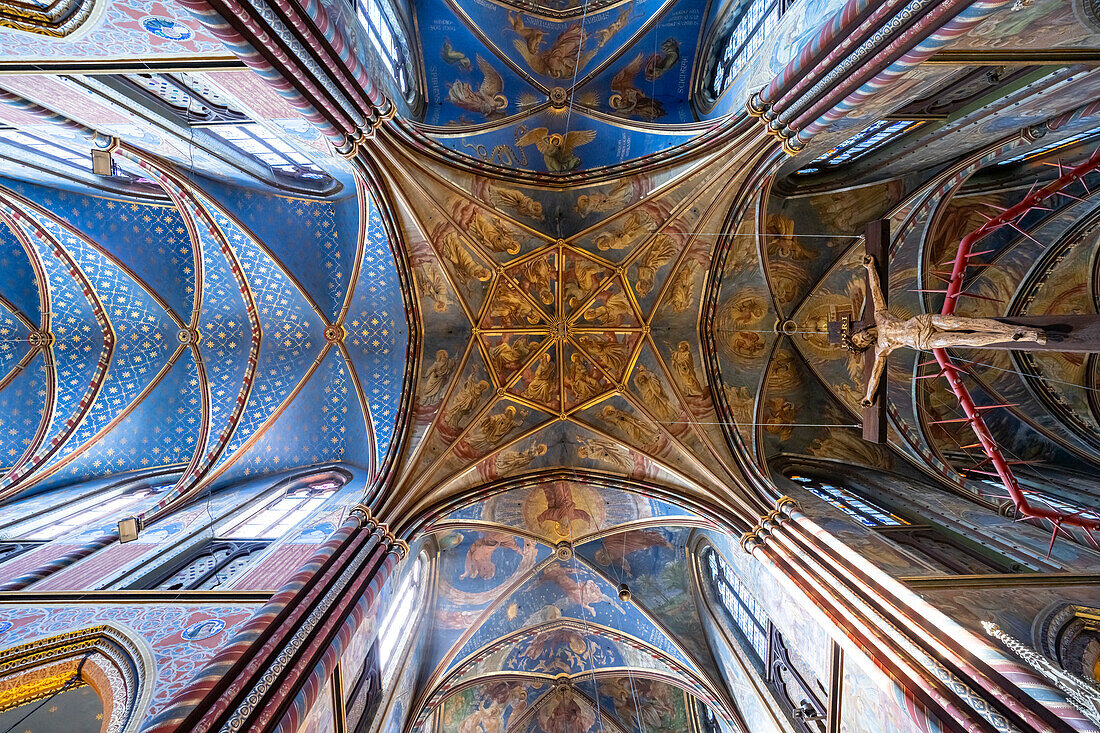  The painted ceiling of the pilgrimage church Marienbasilika in Kevelaer, Lower Rhine, North Rhine-Westphalia, Germany, Europe 