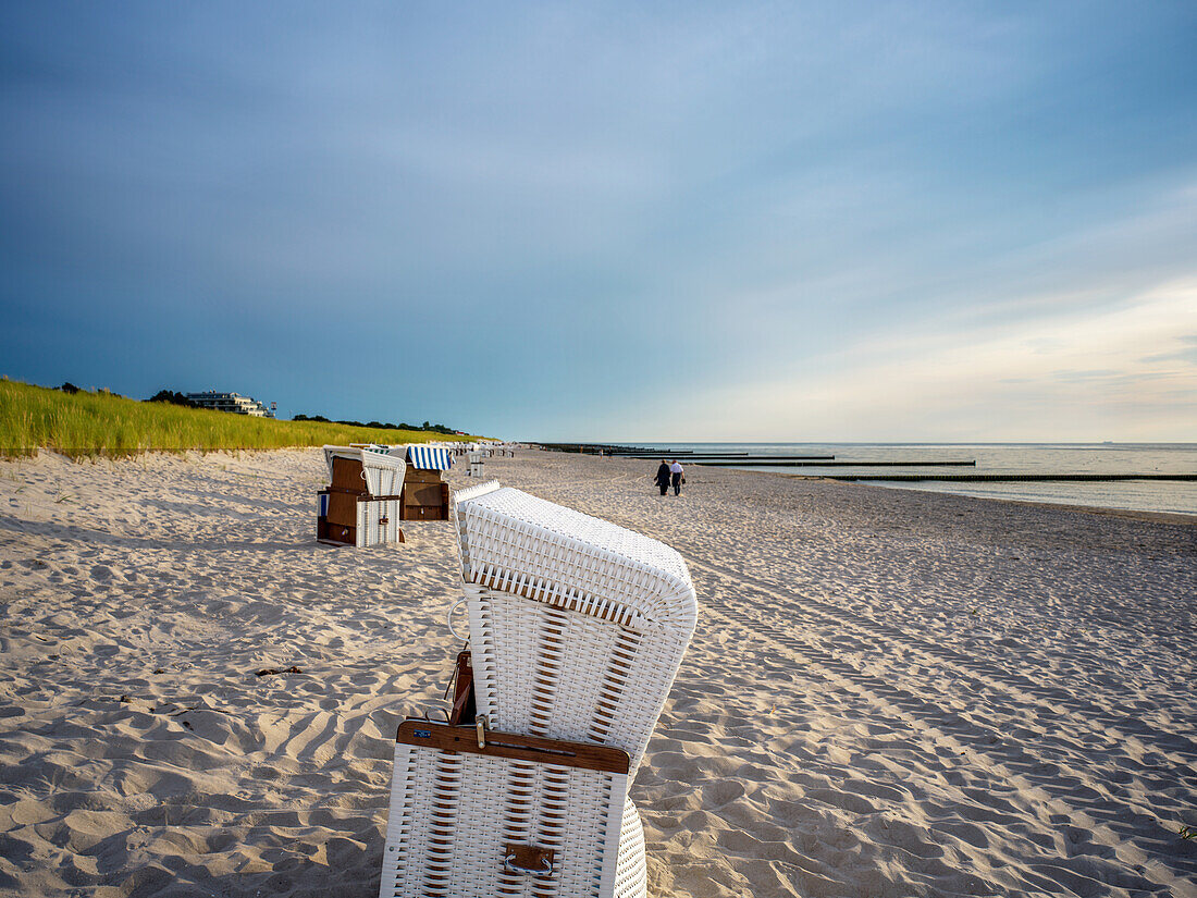  Baltic Sea beach, Ahrenshoop, Baltic Sea, Fischland, Darß, Zingst, Vorpommern-Rügen district, Mecklenburg-Vorpommern, Western Pomerania region, Germany, Europe 