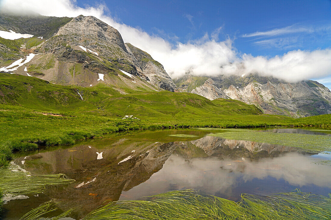  Lake in the Cirque de Troumouse in the Pyrenees National Park near Gavarnie-Gèdre, France, Europe 