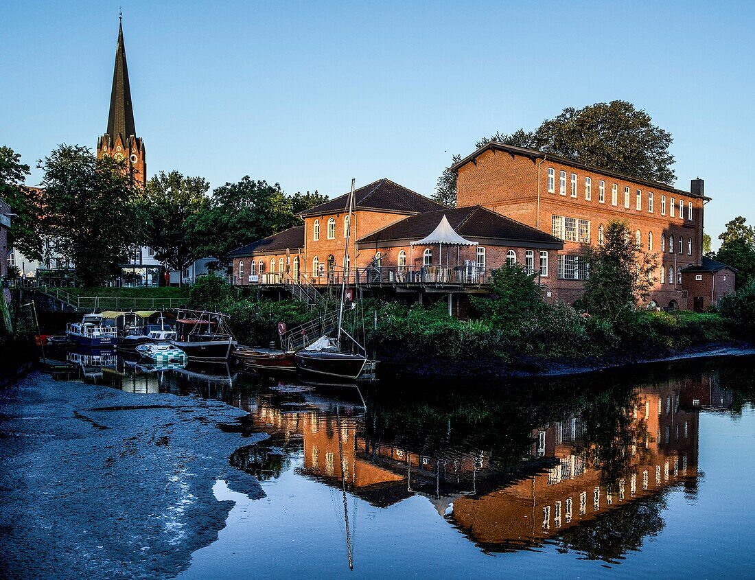  Port of Buxtehude in the morning light, Kulturforum and Church of St. Petri, Buxtehude, Lower Saxony, Germany 