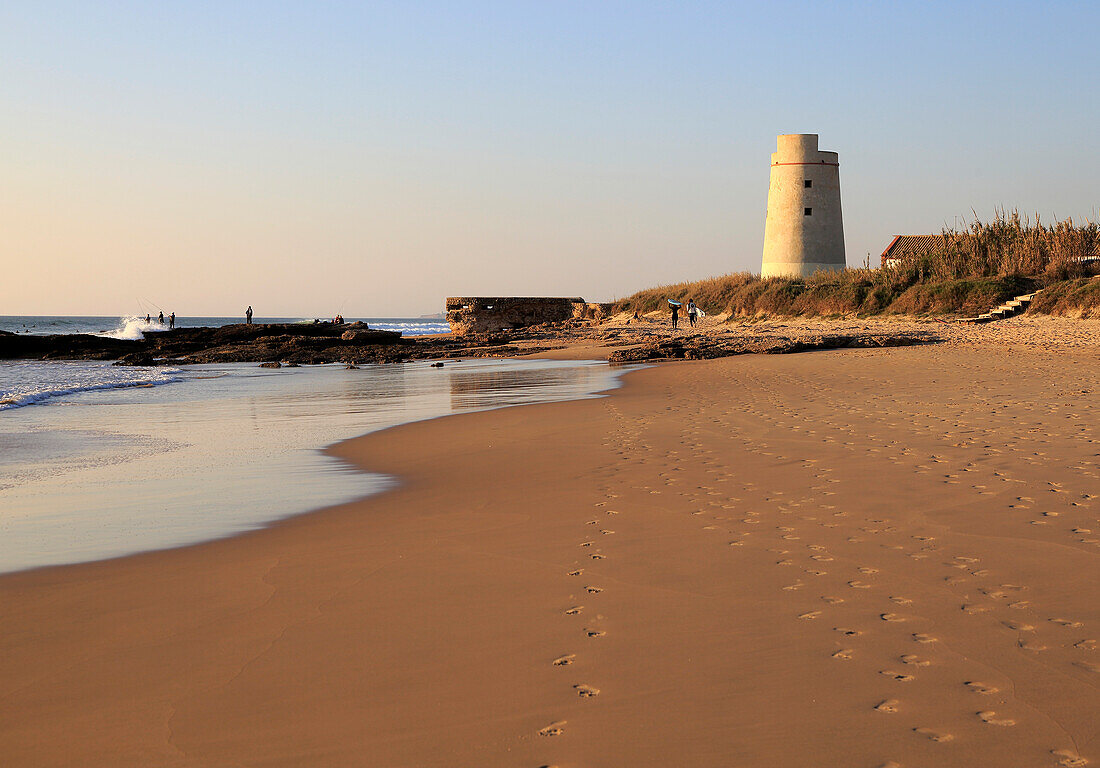  Fußspuren im Sand am Strand El Palmar, Vejer de la Frontera, Provinz Cadiz, Spanien 