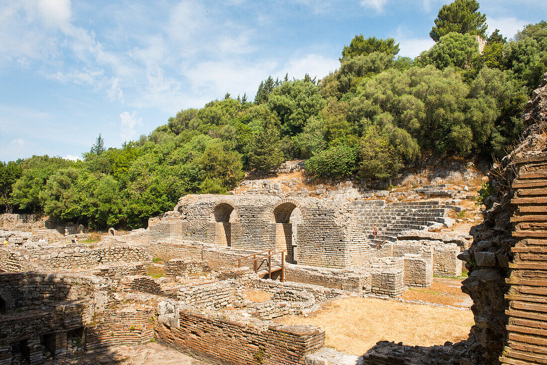  Agora, Archäologische Stätte von Butrint, Butrint Nationalpark, UNESCO-Weltkulturerbe, in der Nähe von Saranda, an der Ionischen Küste, Albanien, Südosteuropa 