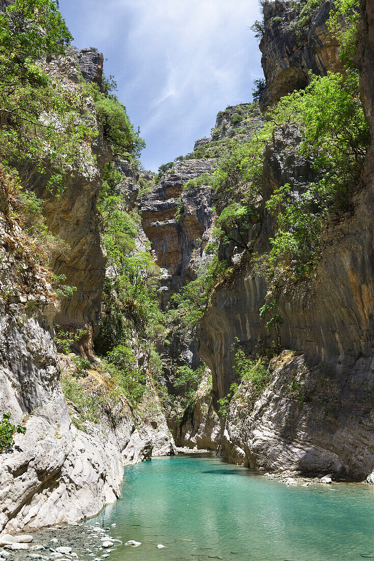  Langarice Canyon, Vjosa oder Fluss Vjosë, Albanien, Südosteuropa 