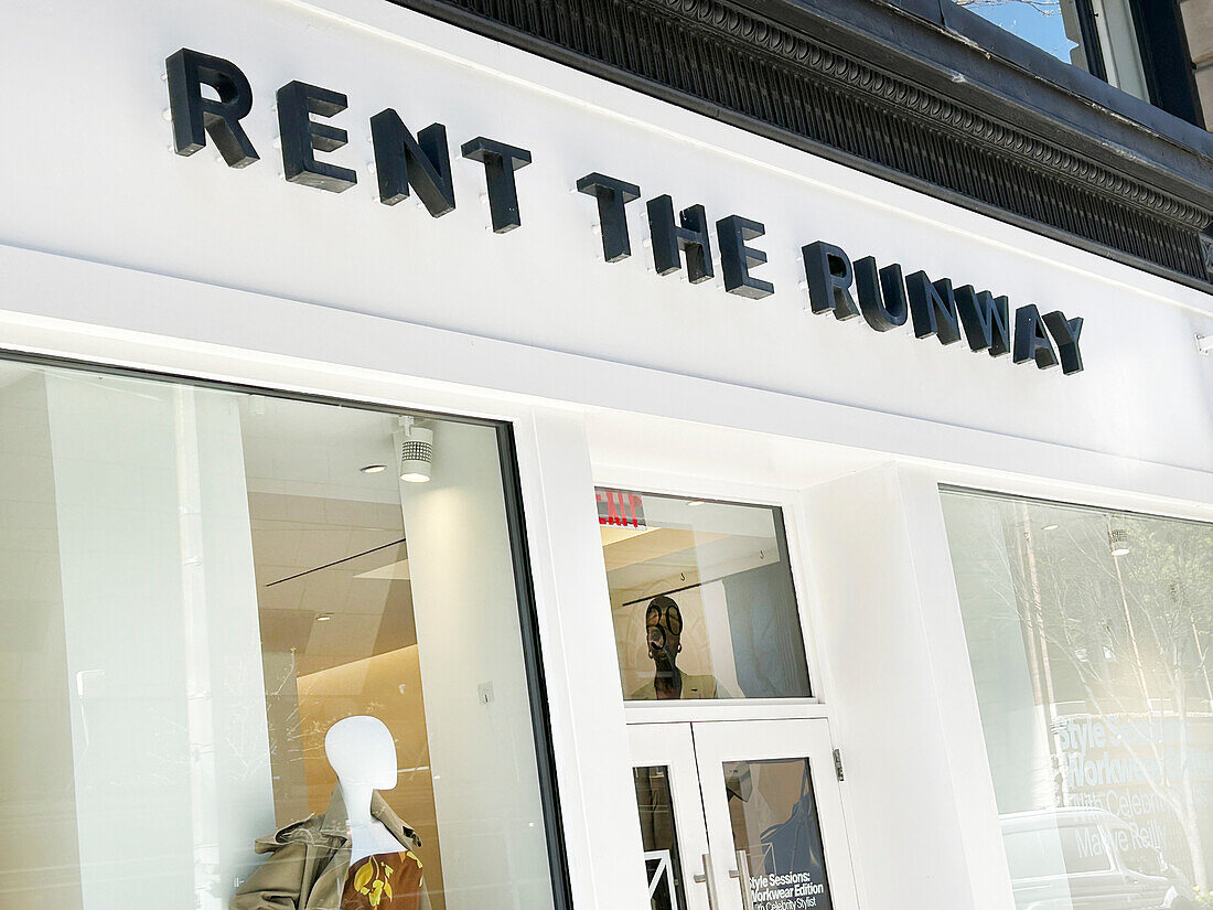  Rent The Runway-Einzelhandelsgeschäft, Gebäudeaußenseite, West 15th Street, Chelsea, New York City, New York, USA 