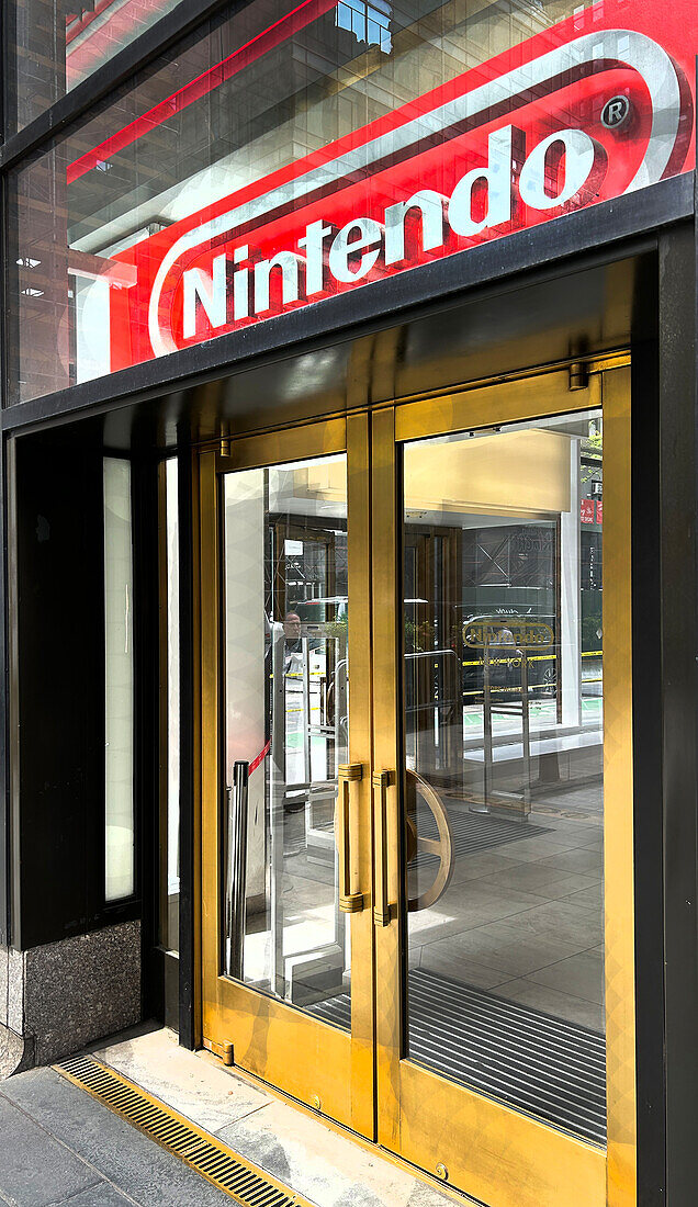  Nintendo-Store, Rockefeller Center, New York City, New York, USA 