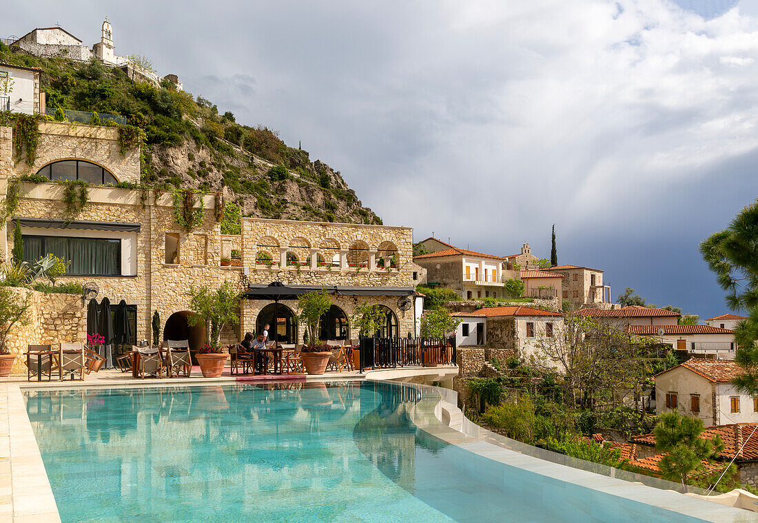 Swimmingpool im Luxushotel Zoe Hora, Dorf Dhermi, Albanien, Europa