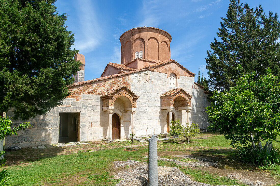 Kloster und griechisch-orthodoxe Kirche der Jungfrau Maria, Archäologischer Park Apollonia, Pojan, Albanien