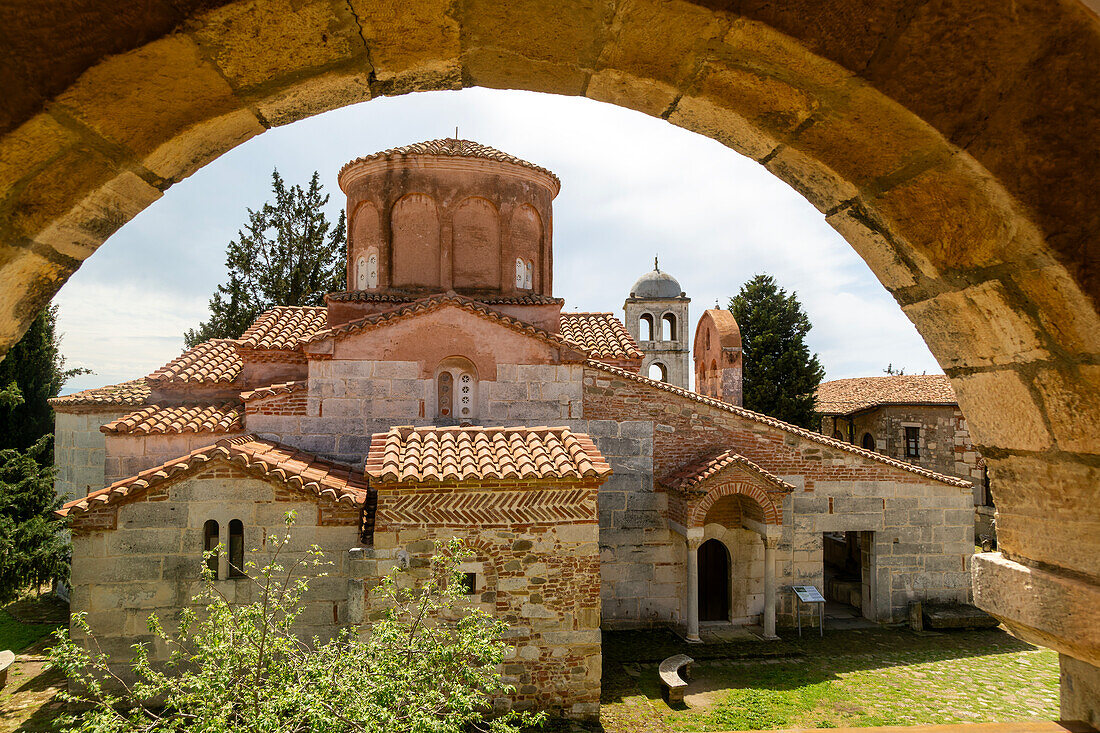 Kloster und griechisch-orthodoxe Kirche der Jungfrau Maria, Archäologischer Park Apollonia, Pojan, Albanien