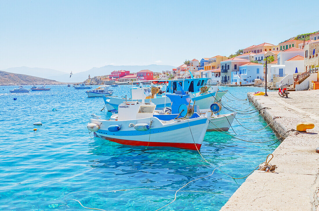 Fischerboote, Hafen von Emporio, Insel Halki, Chalki, Dodekanes, Griechenland