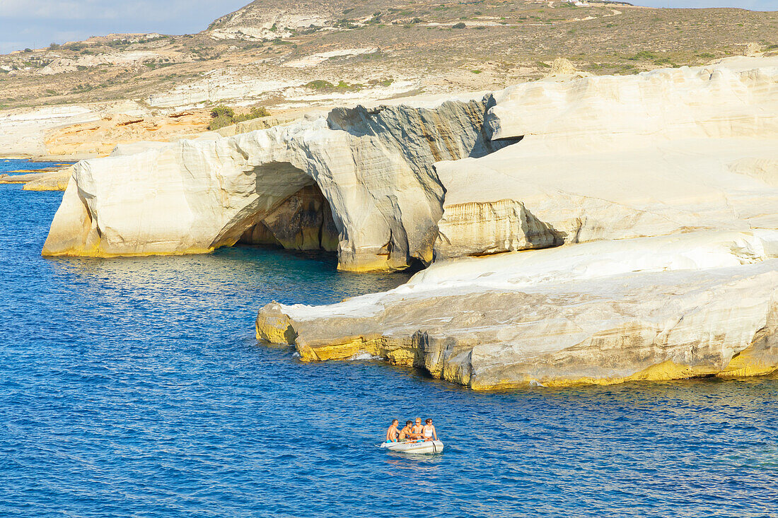  Felsformationen, Sarakiniko, Insel Milos, Griechenland 