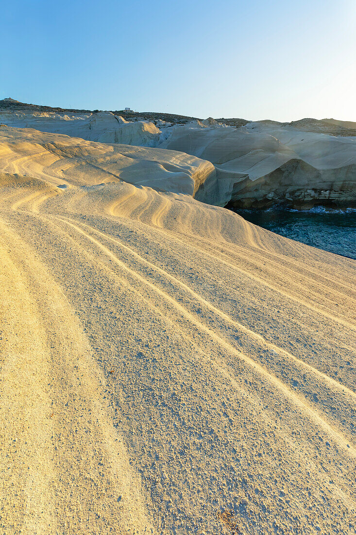  Felsformationen, Sarakiniko, Insel Milos, Griechenland 