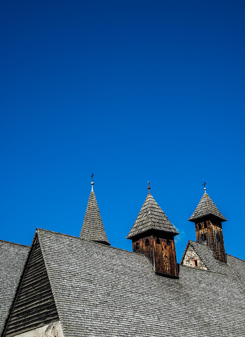 Die Kapellen Hl. Gertraud, Hl. Nikolaus und Hl. Magdalena, Bad Dreikirchen, Barbian, Eisacktal, Südtirol, Trentino, Italien