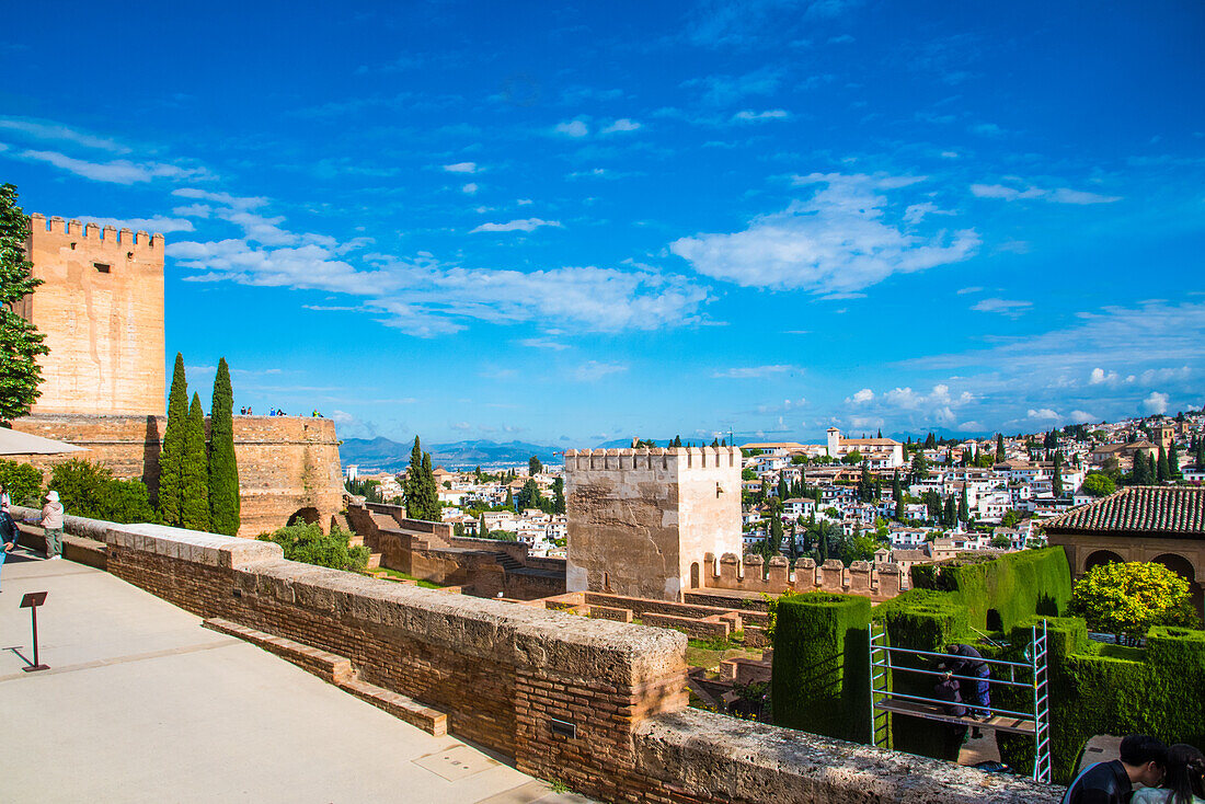 Alcazaba, mit Blick auf den Albaicin, Festung Alhambra, Granada, Provinz Granada, Andalusien, Spanien