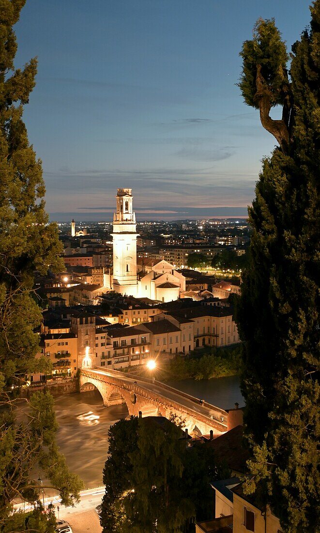  View from Castel San Pietro to Ponte del Pietra, Verona, Veneto, Italy 