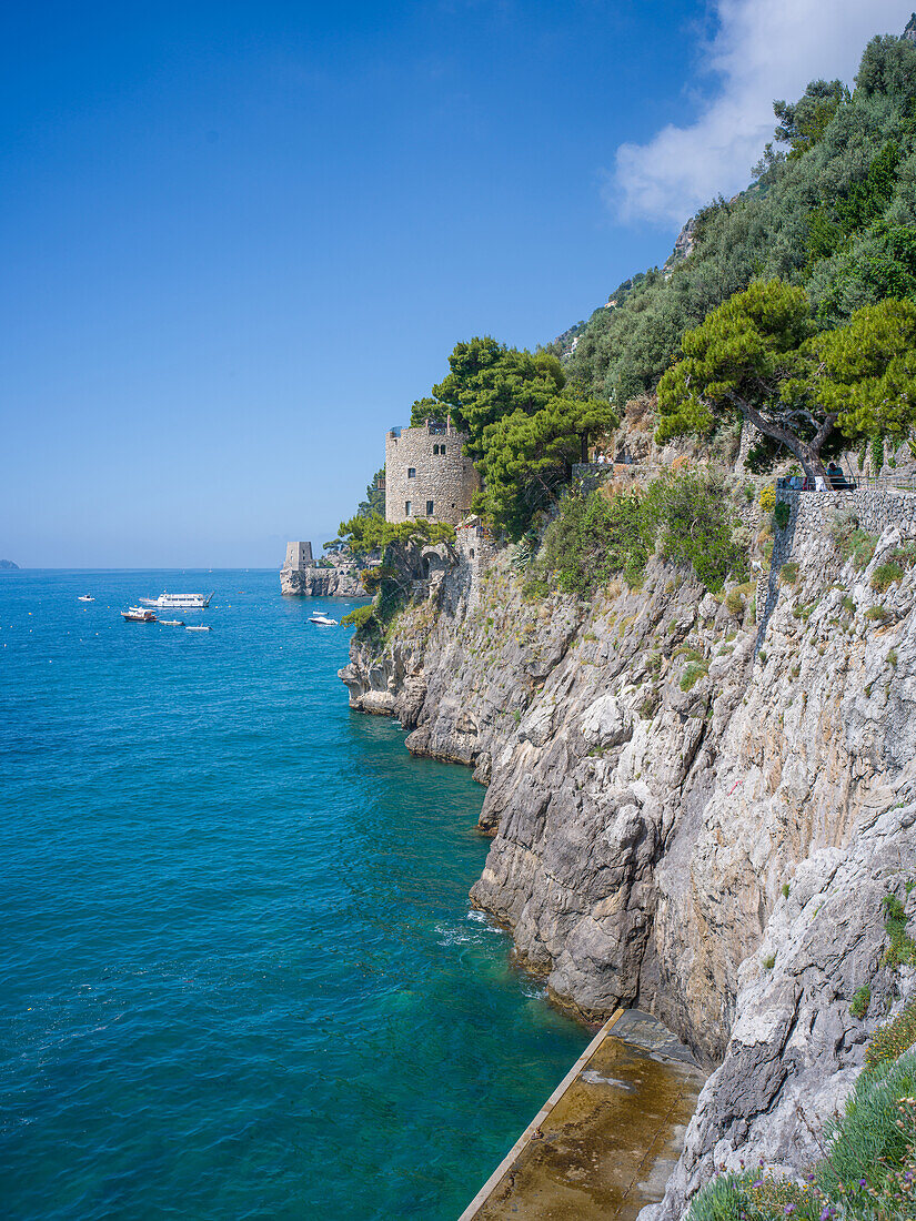 Amalfiküste bei Positano, Positano, Amalfiküste, Salerno, Kampanien, Süditalien, Italien, Europa, Mittelmeer