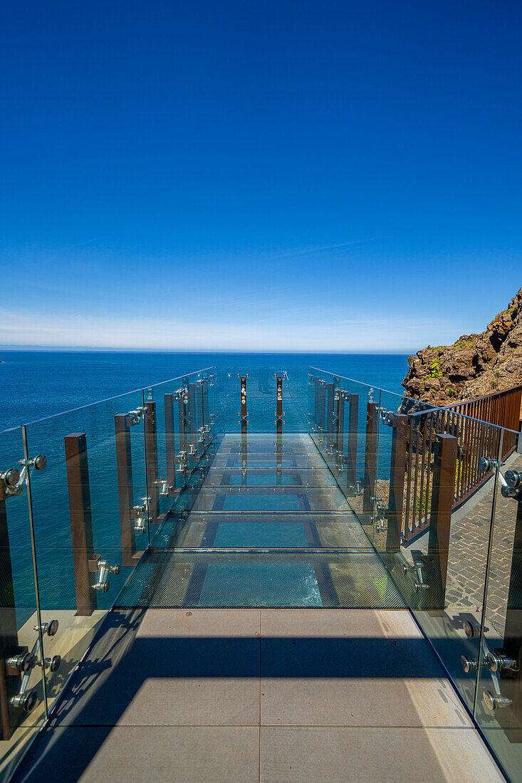  Viewpoint near Faial &#39;Miradouro do Guindaste&#39; 