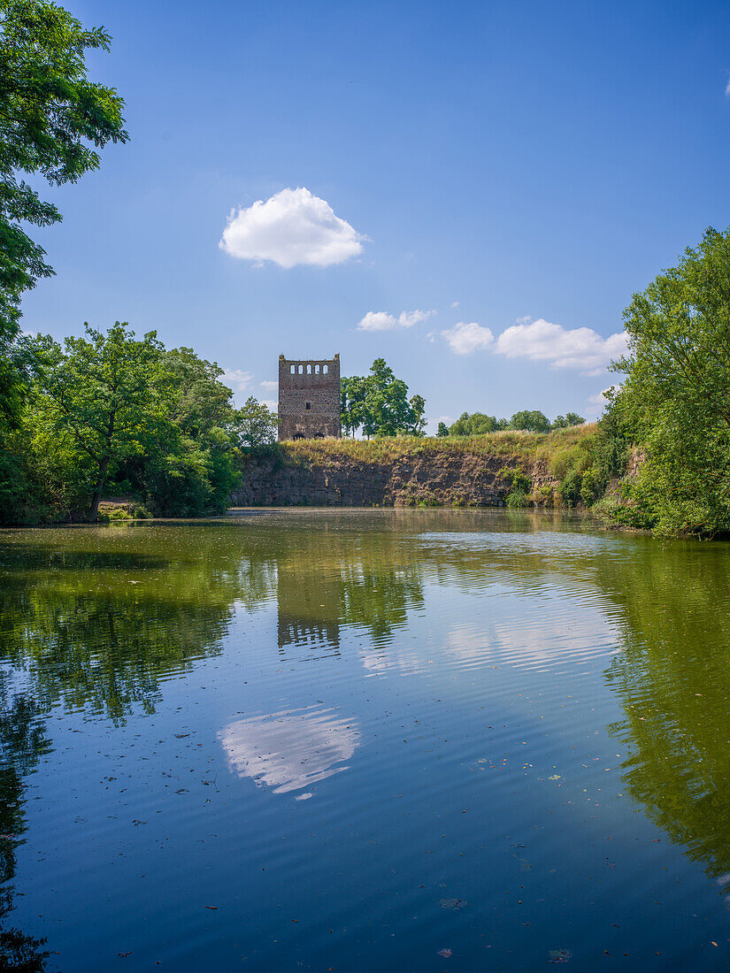  Quarry and church ruins Nordhusen, Hundisburg, Haldensleben, Börde district, Saxony-Anhalt, Germany, Europe 