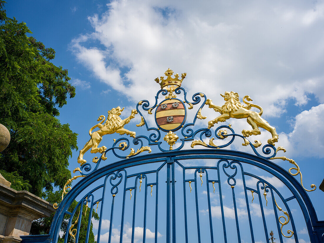  Paris Gate, Hundisburg Castle Garden, Hundisburg Castle, Hundisburg, Haldensleben, Börde District, Saxony-Anhalt, Germany, Europe 