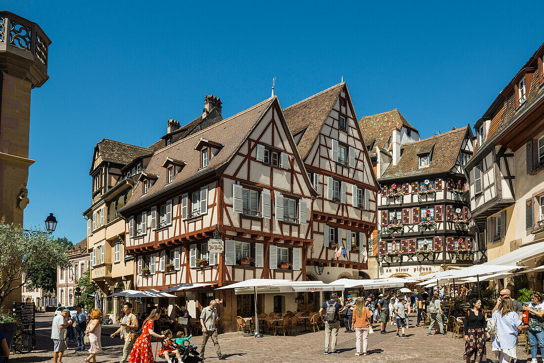  Picturesque colorful half-timbered houses, Old Town, Colmar, Alsace, Bas-Rhin, France 