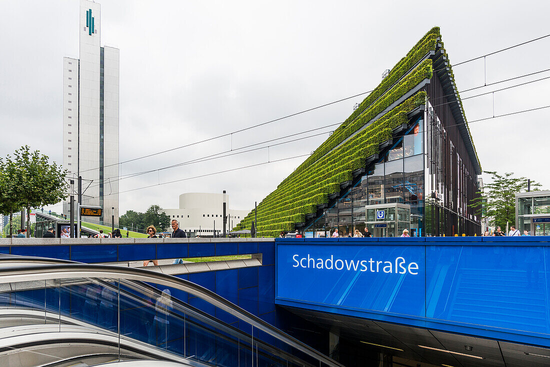  Playhouse and green office building Kö-Bogen II, Düsseldorf, Rhineland, North Rhine-Westphalia, Germany 