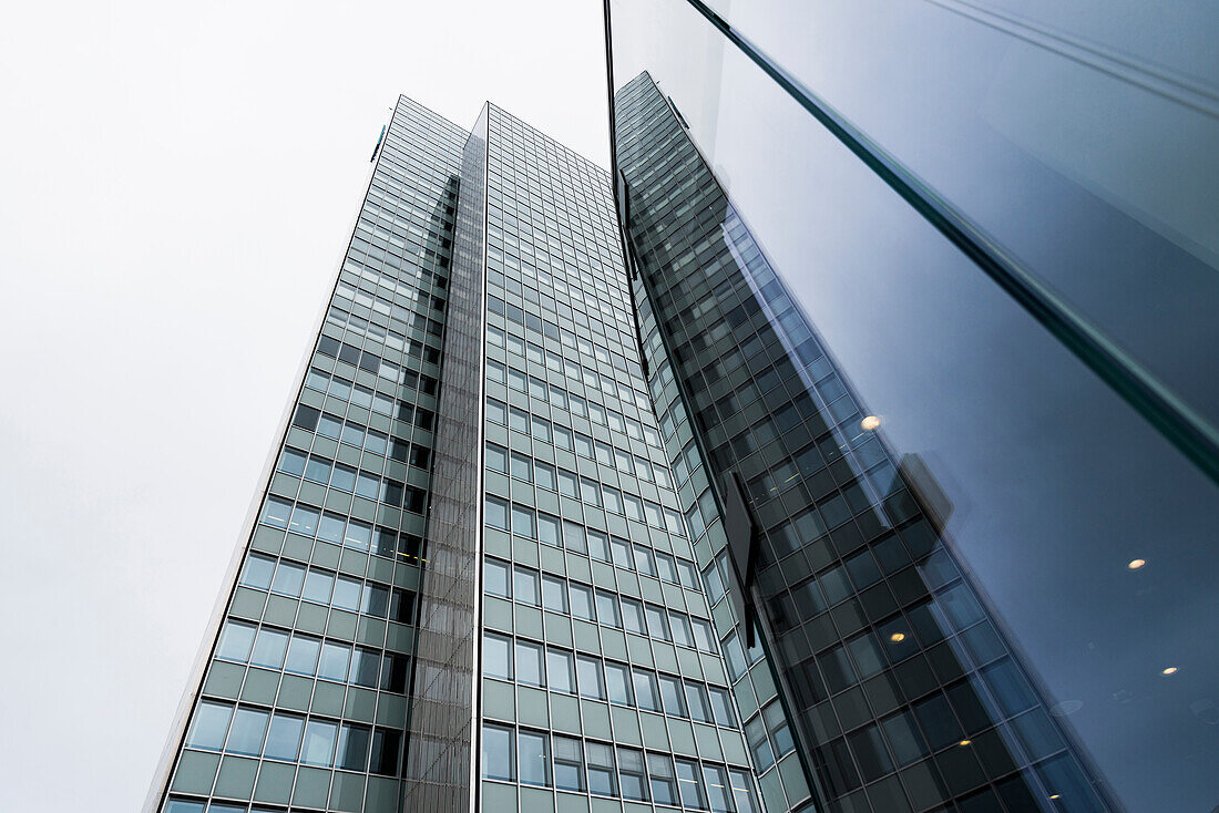 Dreischeibenhaus Wolkenkratzer, Düsseldorf, Rheinland, Nordrhein-Westfalen, Deutschland