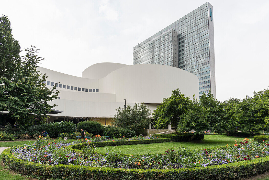  Schauspielhaus, Düsseldorf, Rhineland, North Rhine-Westphalia, Germany 