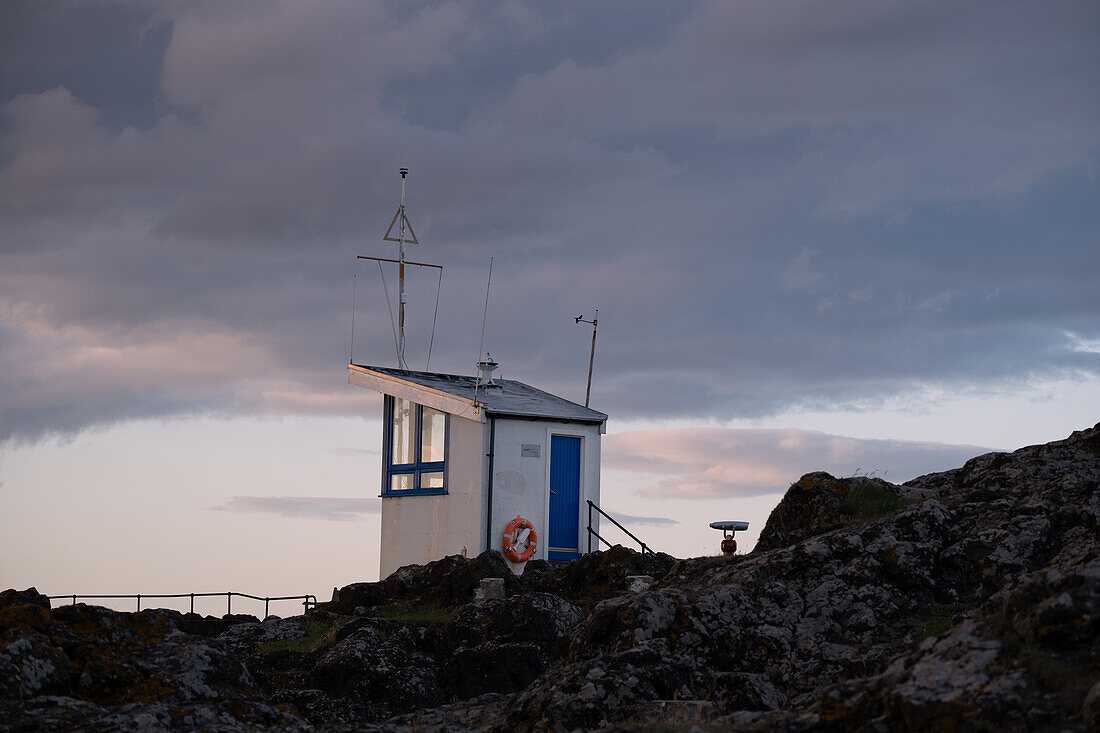  Starter house on rocks at the harbour of North Berwick, East Lothian, Scotland, United Kingdom 