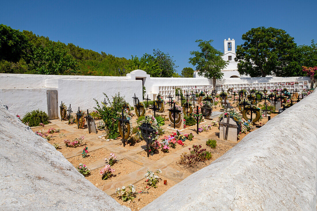 Friedhof, Kirche Sant Llorenç de Balàfia, Sant Llorenç, Ibiza, Balearen, Spanien