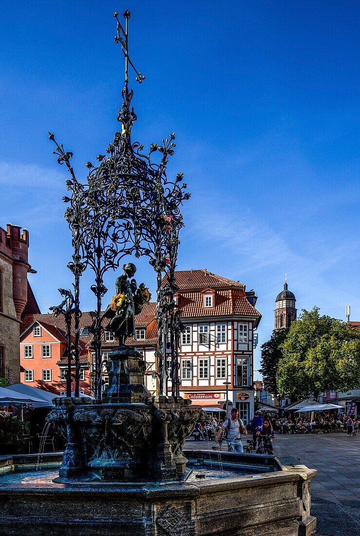  Gänseliesel fountain on the market square in Göttingen, Lower Saxony, Germany 