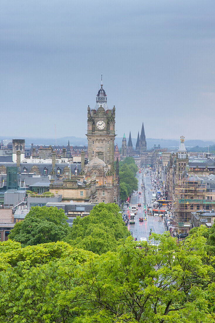  View from Calton Hill of the Balmoral Hotel in Edinburgh, Scotland, Great Britain 