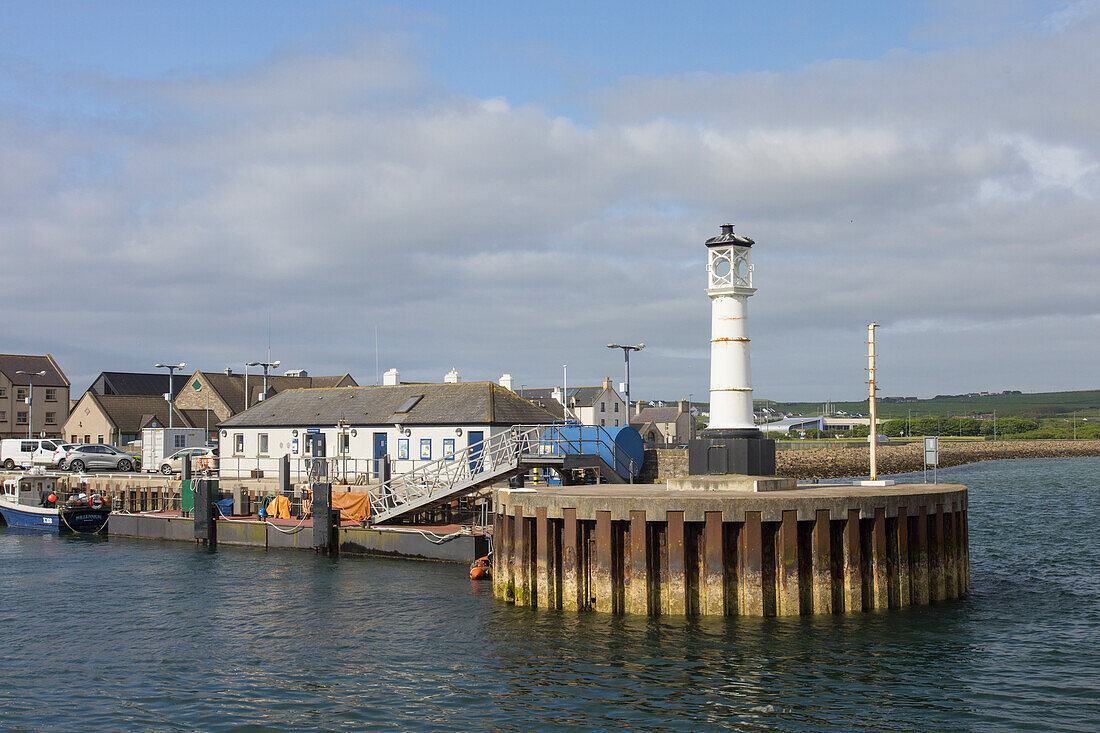 Blick auf den Ort Kirkwall, Orkney, Schottland, Grossbritannien