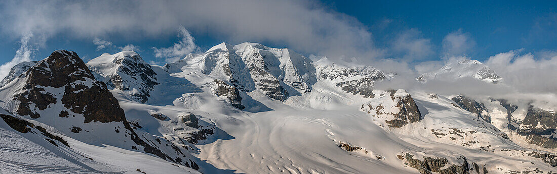  Pers Glacier seen from the Diavolezza mountain station, Pontresina, Graubünden, Switzerland 