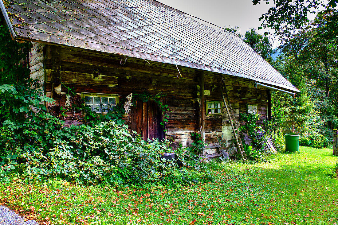 Altes Bauernhaus bei Gstatterboden, Nationalpark Gesäuse, Ennstaler Alpen, Steiermark, Österreich