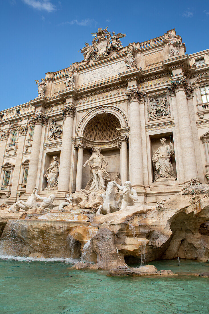  Trevi Fountain, Piazza di Trevi, Rome, Italy, Europe 