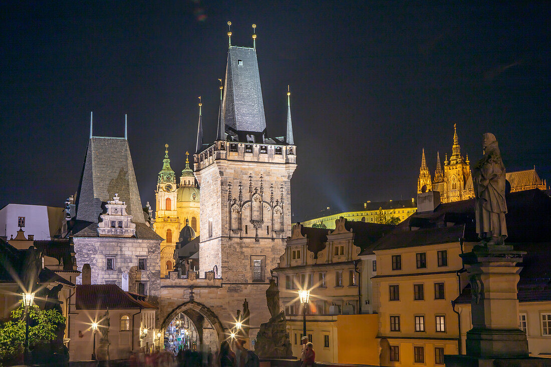  Lesser Town Bridge Tower at night, Hradcany, Charles Bridge, Vltava, Lesser Town, Prague, Czech Republic, Europe 