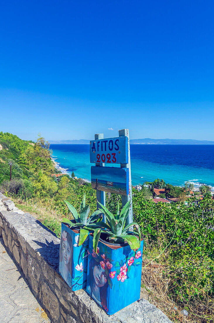  City view of Afitos, it is located between Nea Fokea and Kallithea and belongs to the municipality of Kassandra, Chalkidiki, in Greece 