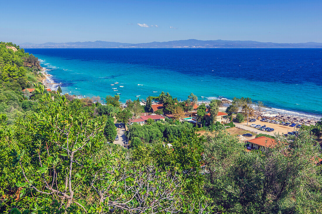 Ausblick am Hang auf Afitos, zwischen Nea Fokea und Kallithea, Gemeinde Kassandra, Chalkidiki, Ägäisches Meer, Griechenland