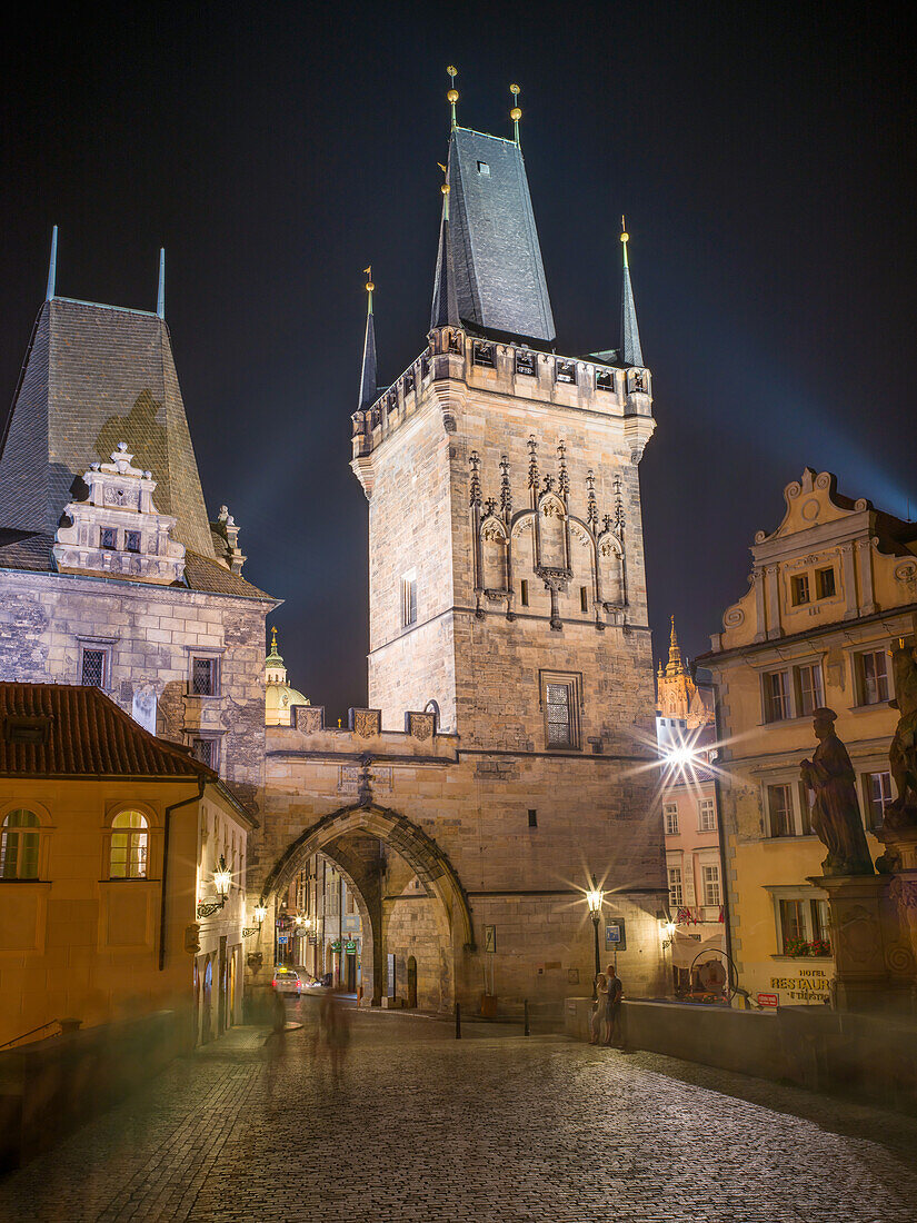 Kleinseitner Brückenturm bei Nacht, Karlsbrücke, Moldau, Kleinseite, Prag, Tschechische Republik, Europa