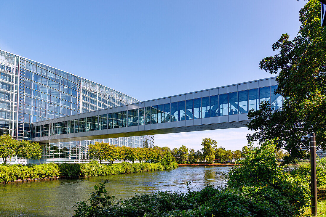  Parlament Européen (European Parliament) in the Quartier Européen (European Quarter) at the Bassin de l&#39;Ill in Strasbourg in the Bas-Rhin department in the Grand Est region in Alsace in France 