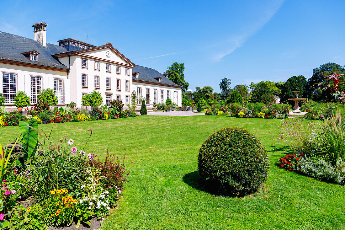  Parc de l&#39;Orangerie and Pavillon de Josephine in the Quartier Européen (European Quarter) in Strasbourg in the Bas-Rhin department in the Grand Est region in Alsace in France 