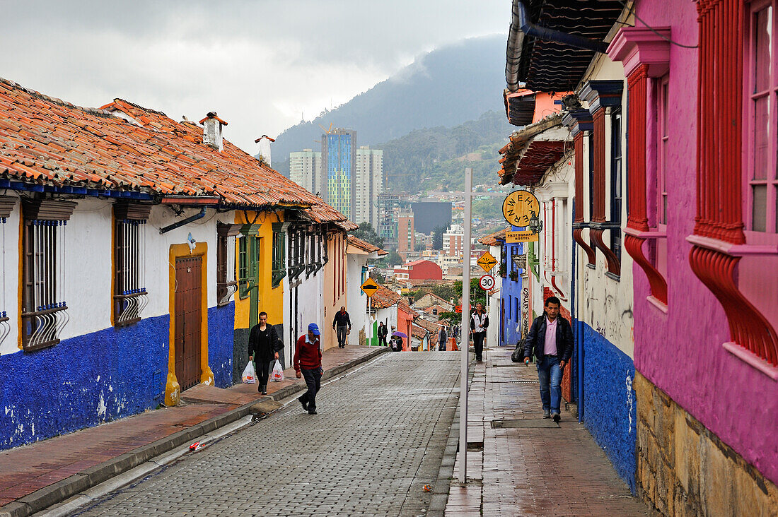 Häuserzeilen im Stadtteil Candelaria, Bogota, Kolumbien, Südamerika